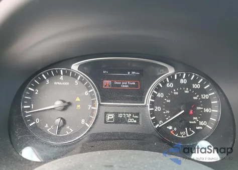 2015 Nissan Altima 2.5 из США, поврежденный, VIN 1N4AL3AP2FN892777